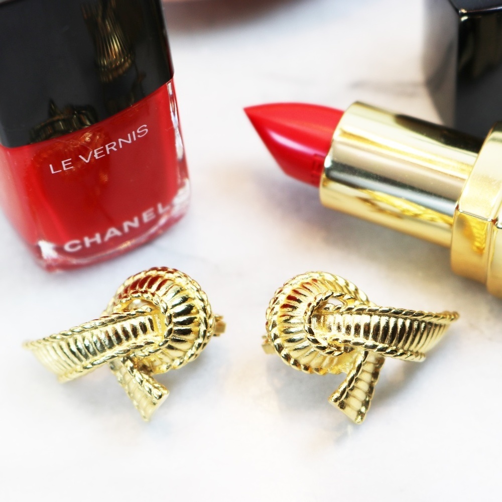 ⚜️ GIVENCHY PARIS NEW YORK "LOVE KNOT" GOLD PLATED BIJOUX PIERCED EARRINGS - Picture 16 of 16